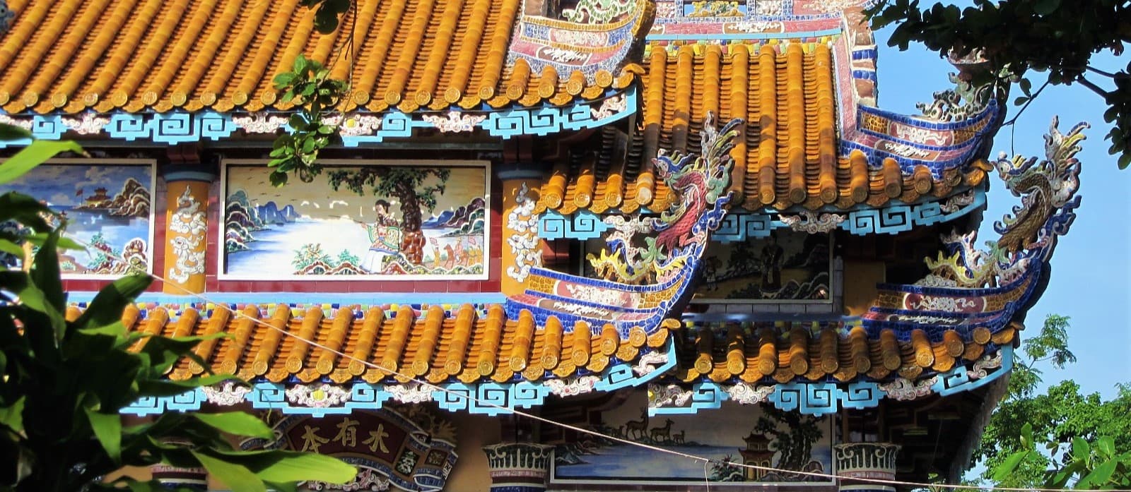 Tomb Rider Coast Road: Hue to Dong Hoi by Motorbike Guide