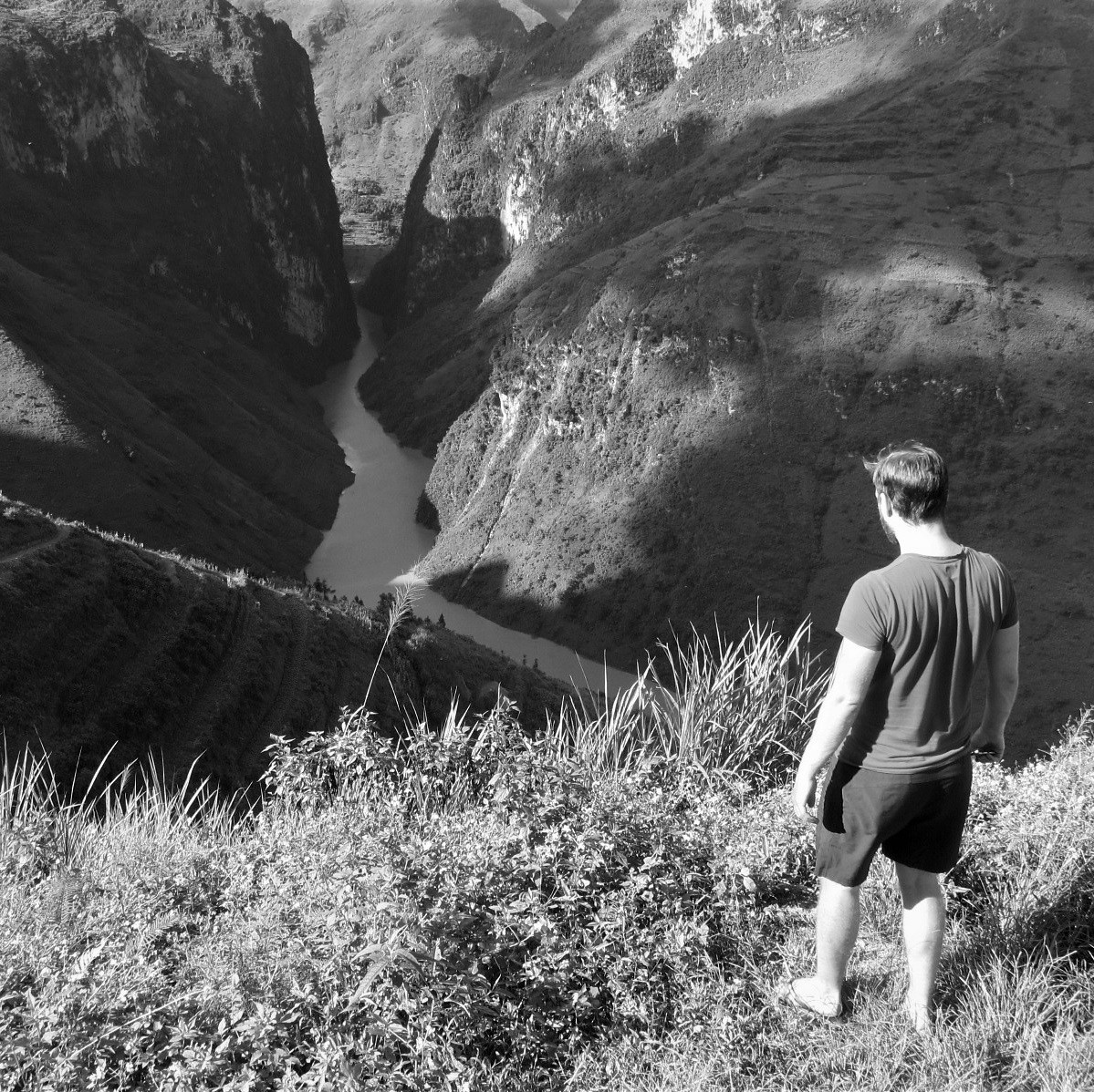 International Travel to Vietnam Reopens!