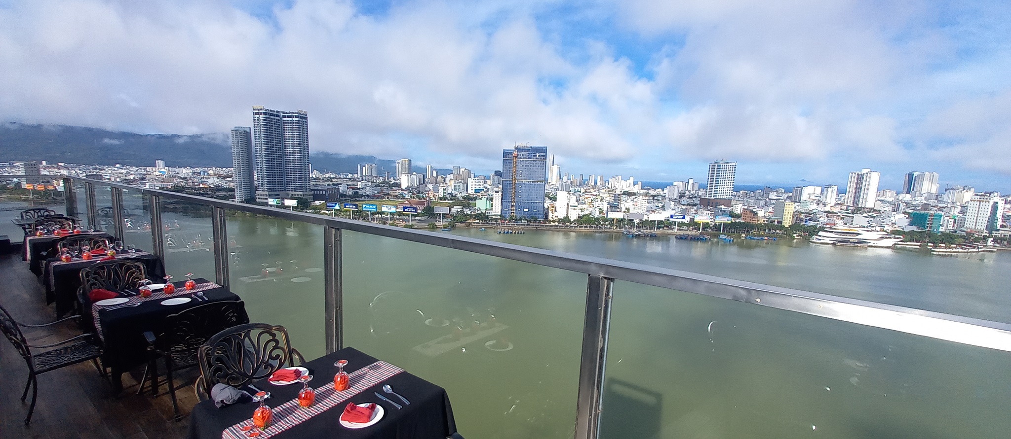 Brilliant Hotel, Da Nang, Vietnam, Independent Review