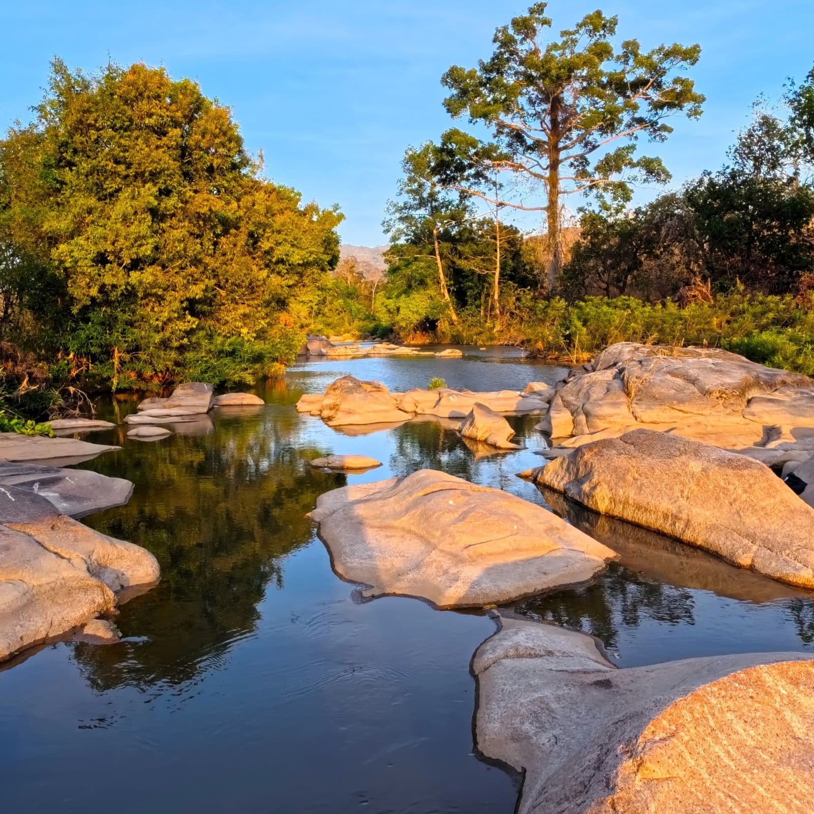 Wild Camping on Lòng Sông River, Vietnam