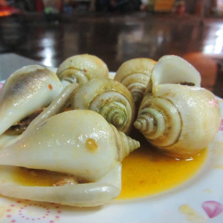 Quán Ốc Cẩm snail restaurant, Saigon, Vietnam