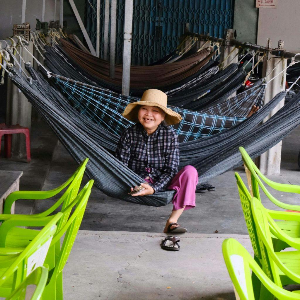 Ode to Hammock Cafes in Vietnam: Cà Phê Võng