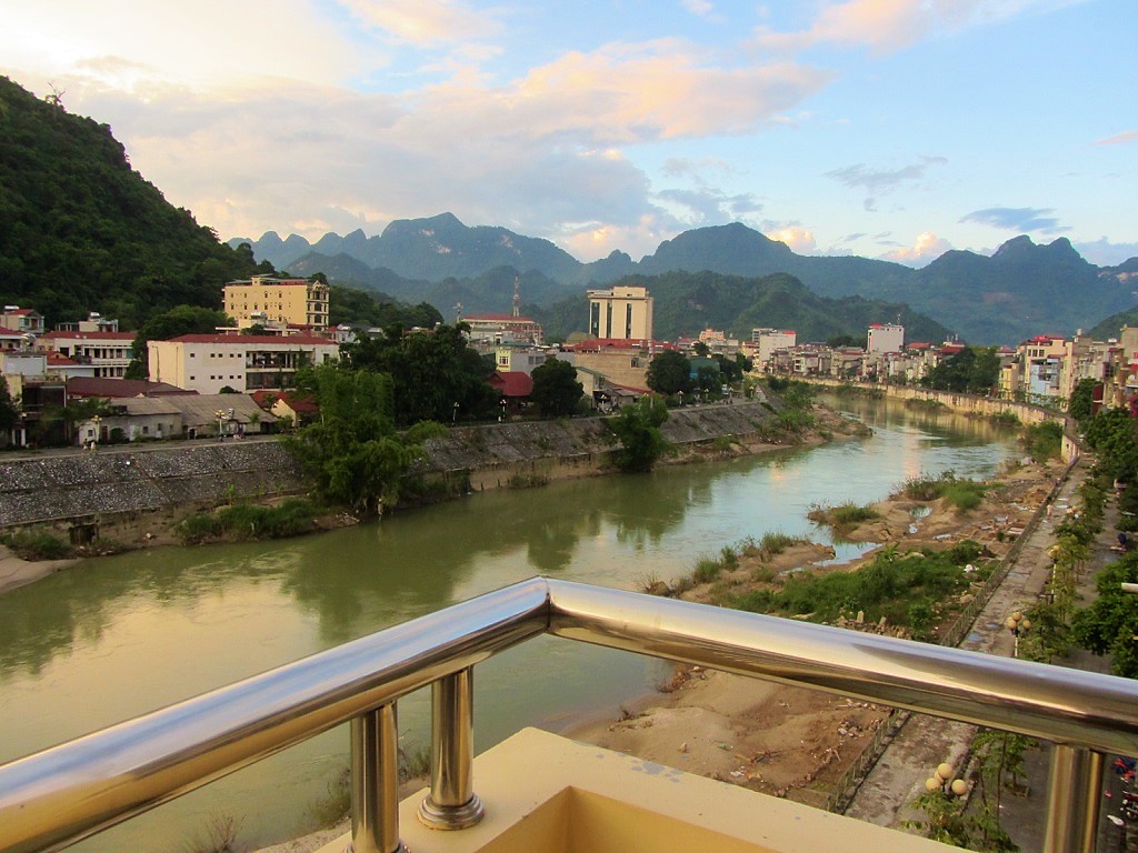 Ha Giang City on the Sông Lô (Blue River)